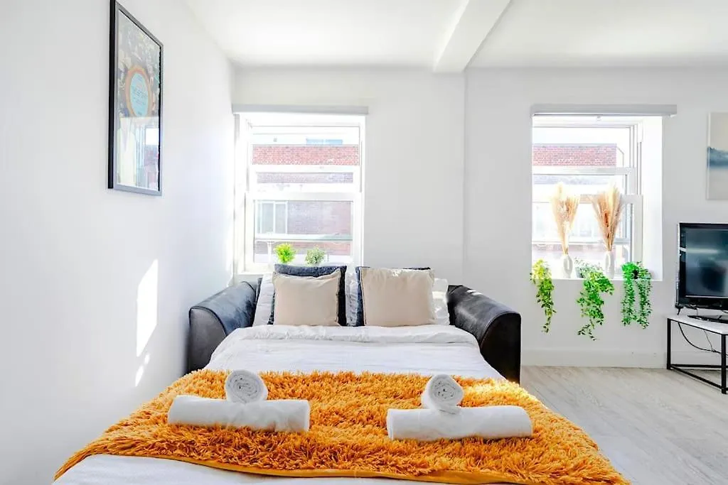 Luxury 6 Sleeps In Shoreditch London 0*,  United Kingdom